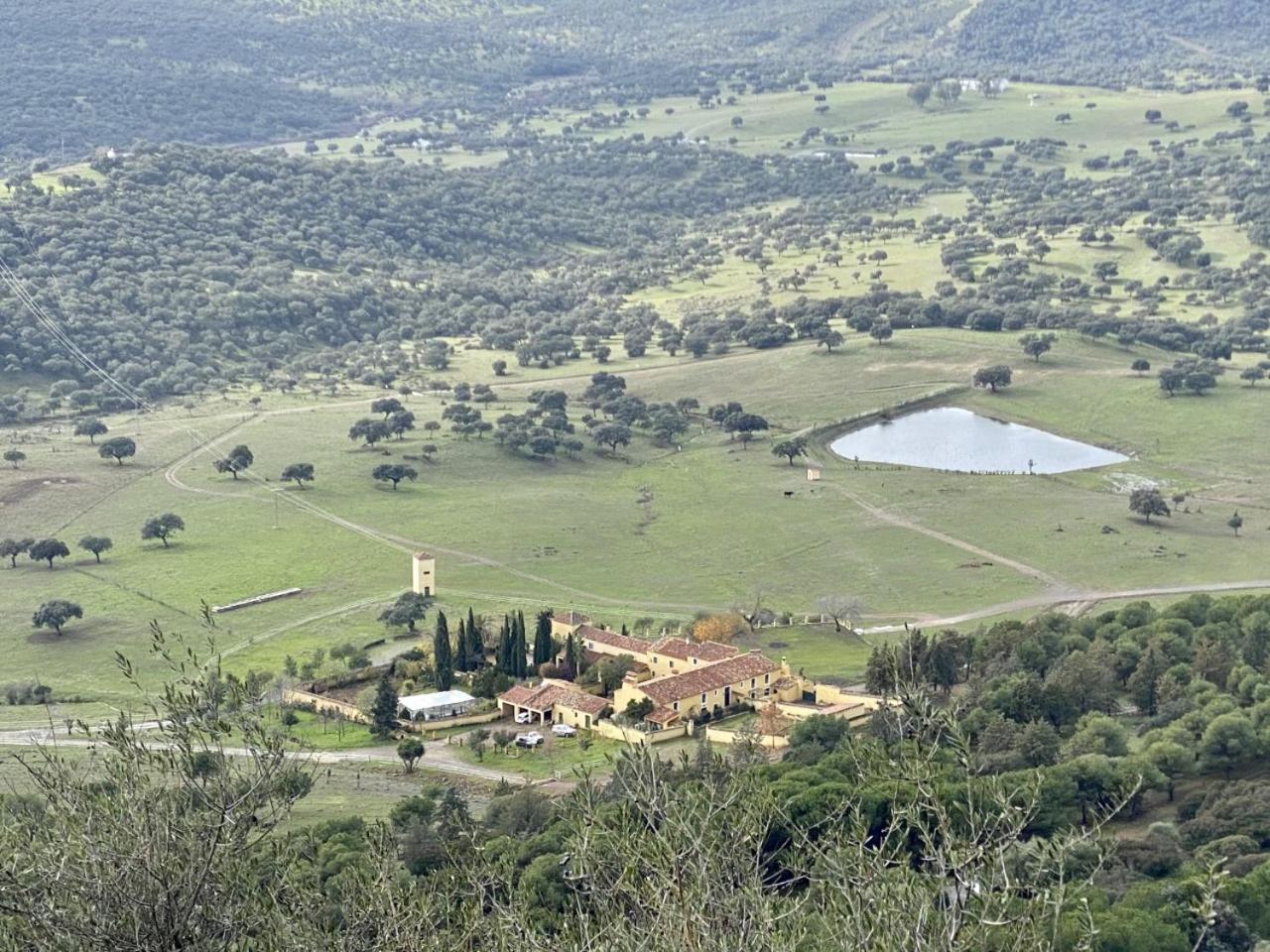 Finca La Alcolehuela En Parque Natural De Despenaperros Santa Elena Bagian luar foto