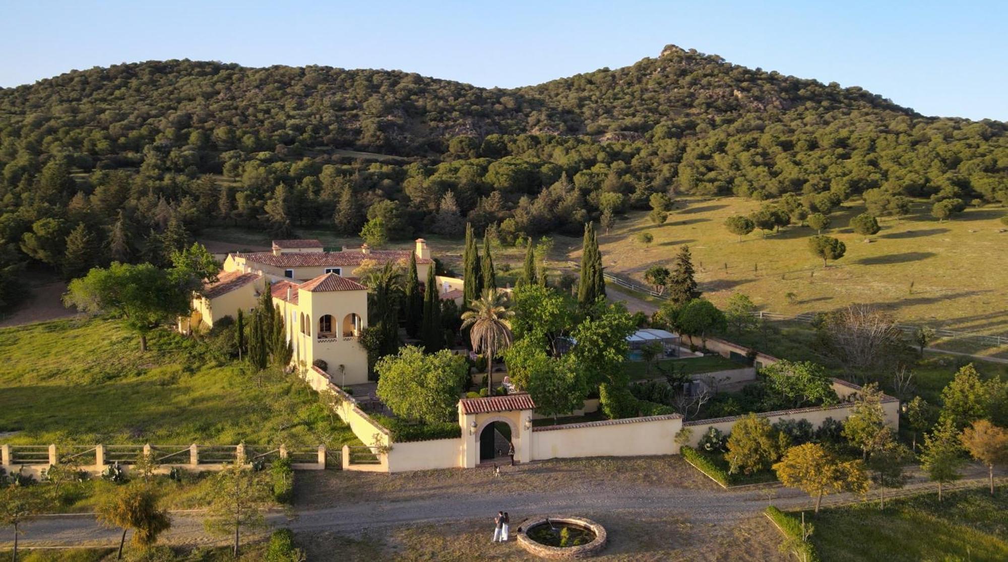 Finca La Alcolehuela En Parque Natural De Despenaperros Santa Elena Bagian luar foto